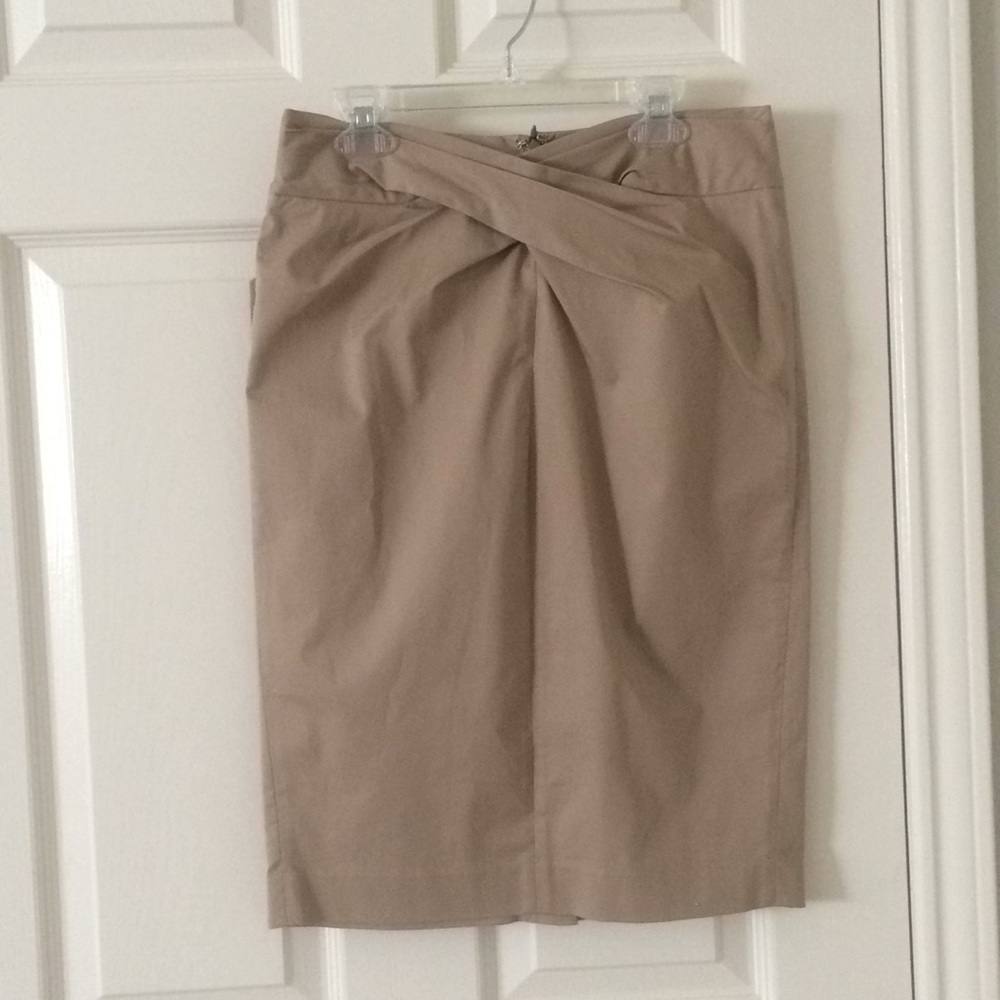Flattering Michael Kors skirt